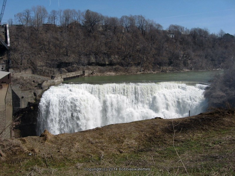 ROCHESTER LOWER FALLS MONROE COUNTY WESTERN NEW YORK  4-17-2009_00002.jpg